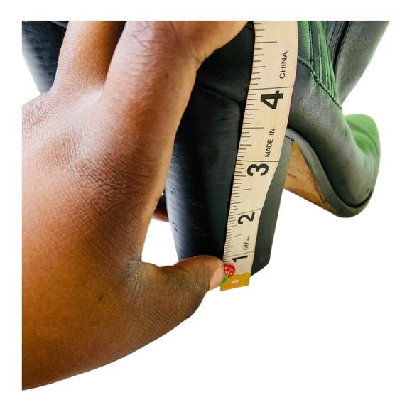 BCBGMAXAZRIA Slip On Pointed Toe Heeled Boots Leather Black US 7.5 EU 37.5 - Picture 9 of 9